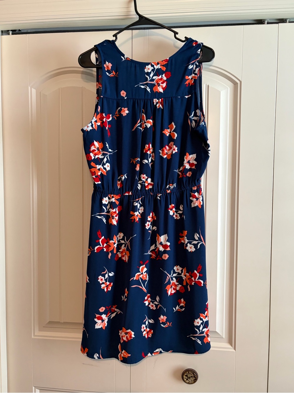 41 Hawthorn Navy Floral Sleeveless Dress with Red and White Blooms